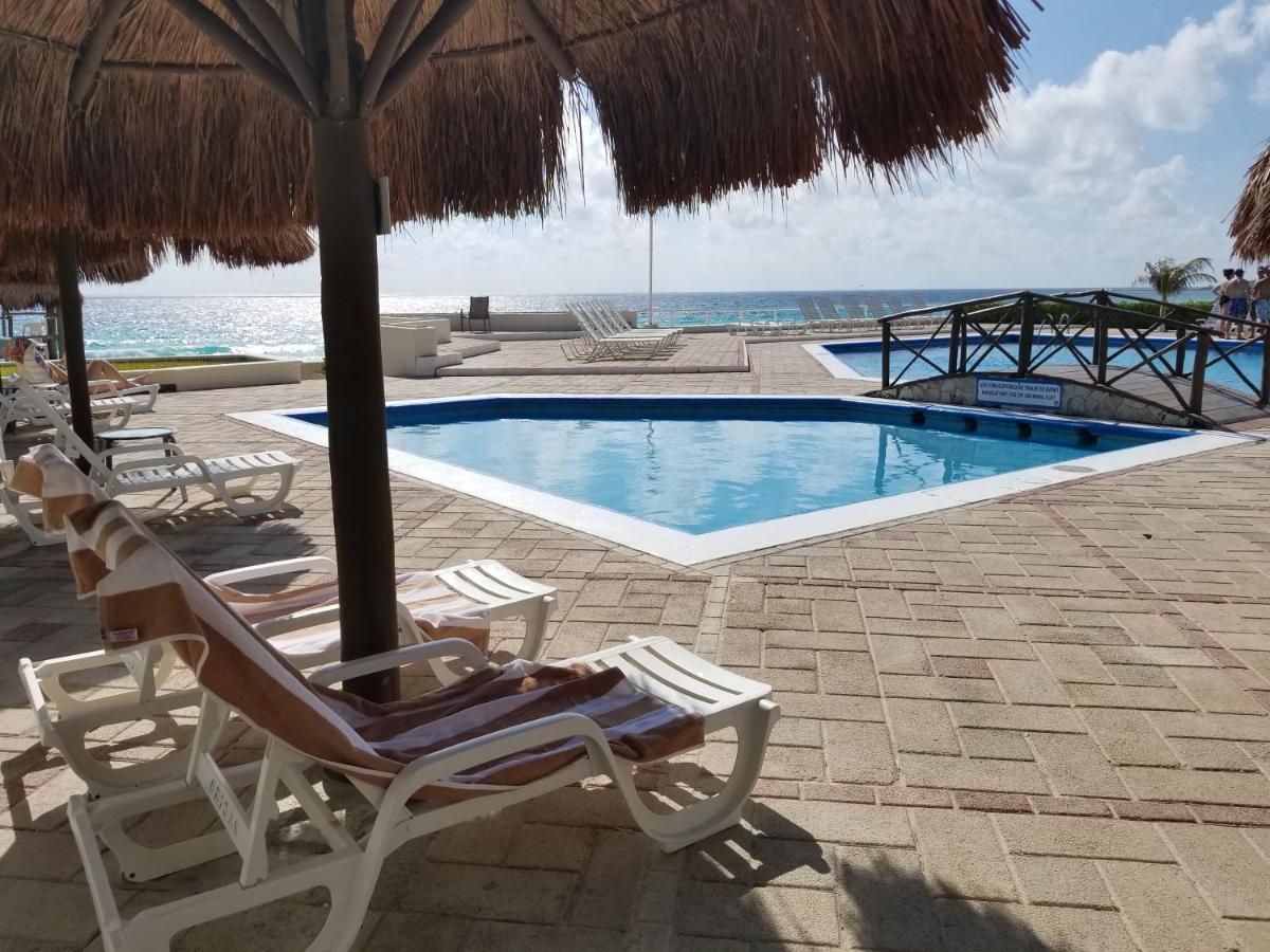 Ocean View Three Bedroom, Three Story Penthouse By The Beach Cancún Exterior foto